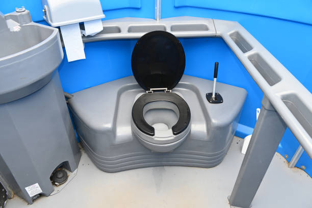 Best Portable restroom trailer rental  in Greensboro, AL